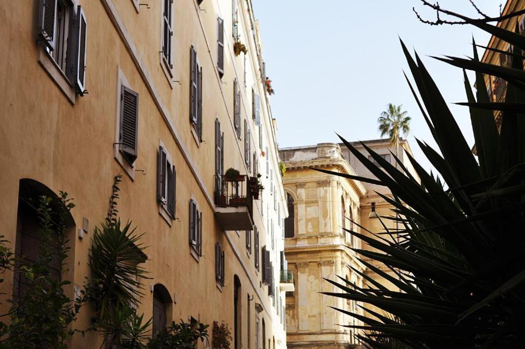 Colosseo Flats And Penthouse Roma Exterior foto